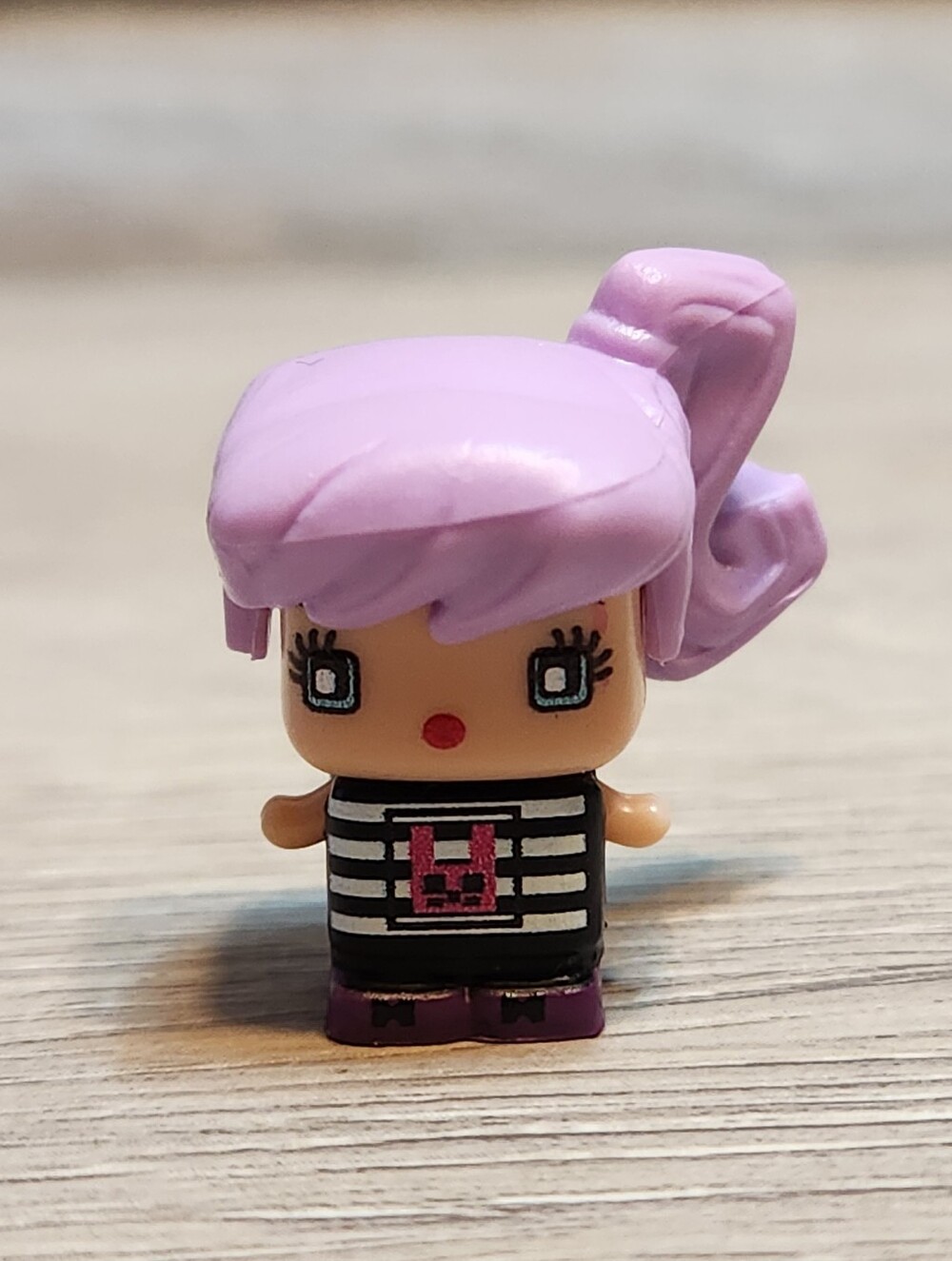 🖤 Mini Mixie Q Figure As Shown
